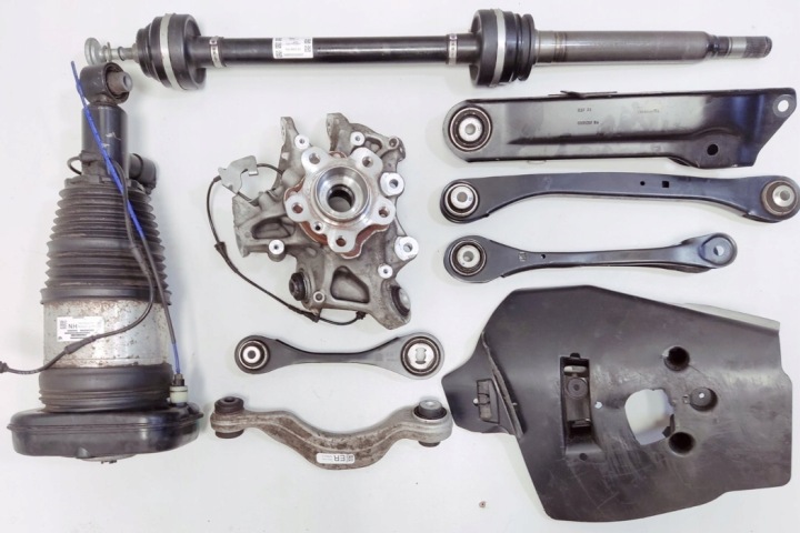 SUSPENSION DROIT ARRIÈRE BMW I4 (G26) 5A49DC6 ÉLECTRIQUE 250KW 2024