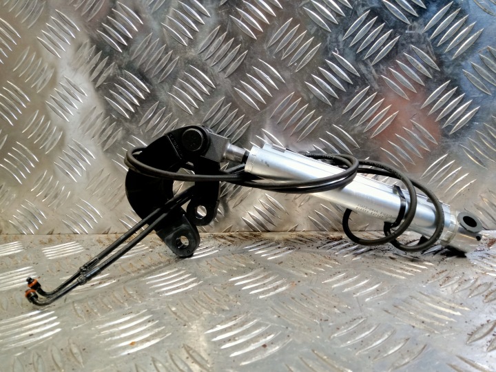 MERCEDES SLK W172 SERVOMOTEUR TOITS DROIT GAUCHE A1728204010
