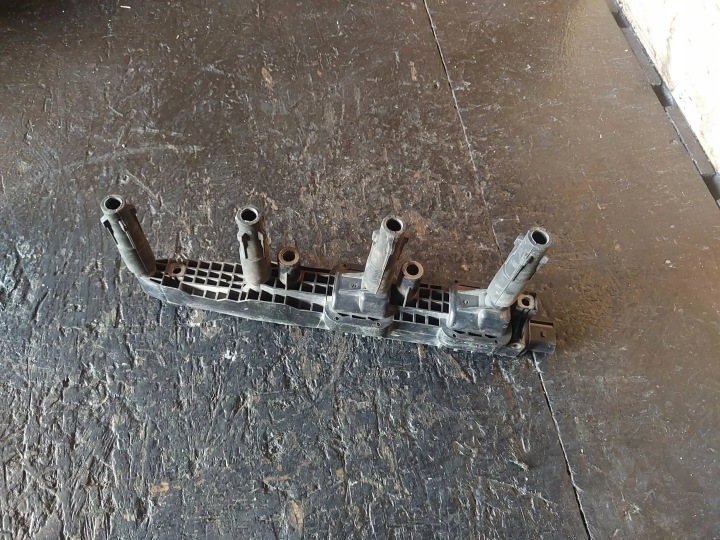 BOBINE ALLUMAGE MERCEDES-BENZ A W168 1.6 0221503033 0001501380
