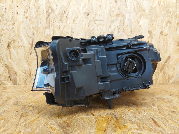 BMW 5 G30 G31 2017- DROITE AVANT PHARE ADAPTIVE LED 8499122-03 EUROPE