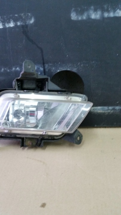 PHARES ANTIBROUILLARD AVANT GAUCHE OU DROIT KIA CEED I LIFT 09 12 EUROPE