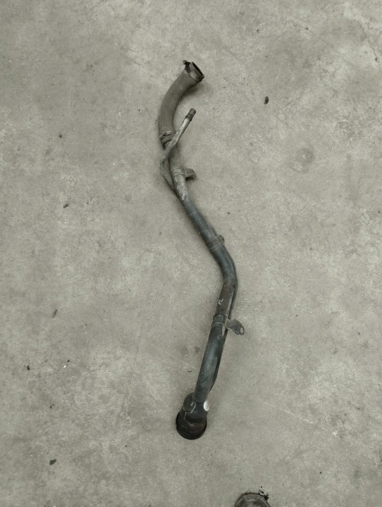 OPEL INSIGNIA B TUYAU GOULOTTE DE REMPLISSAGE CARBURANTS 84313384