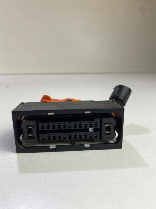 PUCE PUCE POMPES ABS MITSUBISHI LANCER VIII