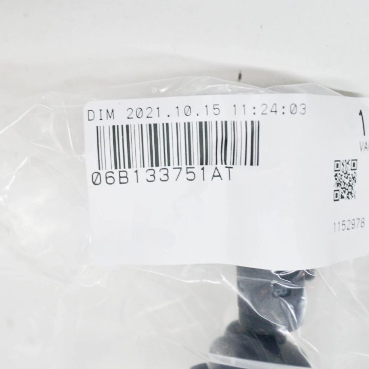 AUDI A4 B7 TUYAU PODCISNIENIOWA AVEC POMPE ASPIRATION 06B133751AT