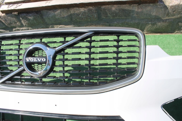 VOLVO XC60 R-DESIGN PARE-CHOCS AVANT 31449127 18-22