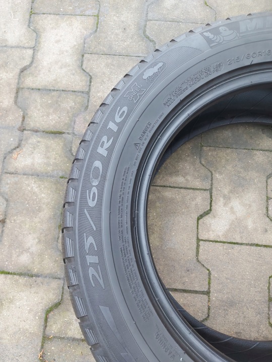 PNEUS HIVERNAUX MICHELIN PRIMACY ALPIN PA3 215/60R16