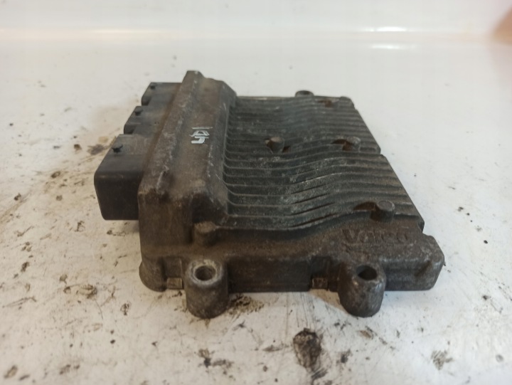 PEUGEOT 206 1.1 I HFX CONTRÔLEUR MOTEUR 9665666980 215865629A 21586562-9A