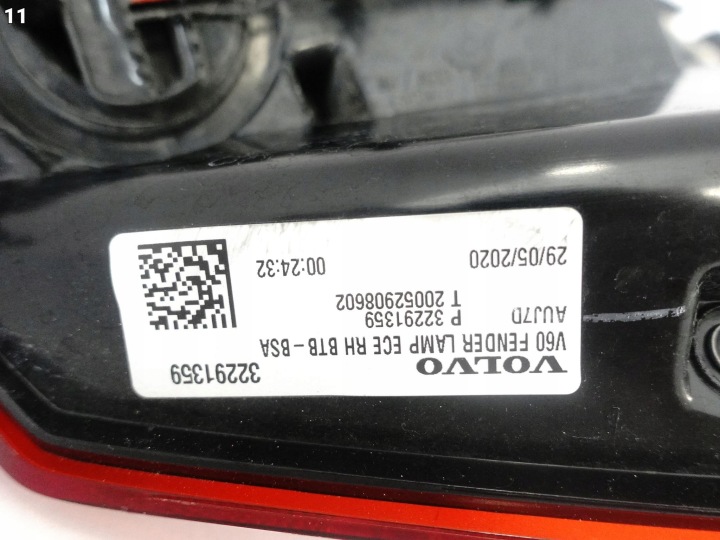 VOLVO V60 II 2 18- PHARE LED DROITE ARRIÈRE DANS AILE EUROPE