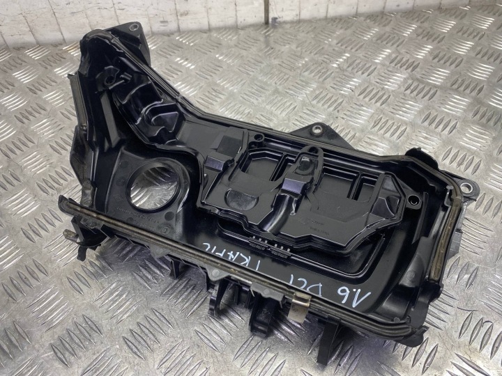 PROTECTION COUVERCLE MOTEUR RENAULT TRAFIC III 1.6 DCI 100710PS 105986PS