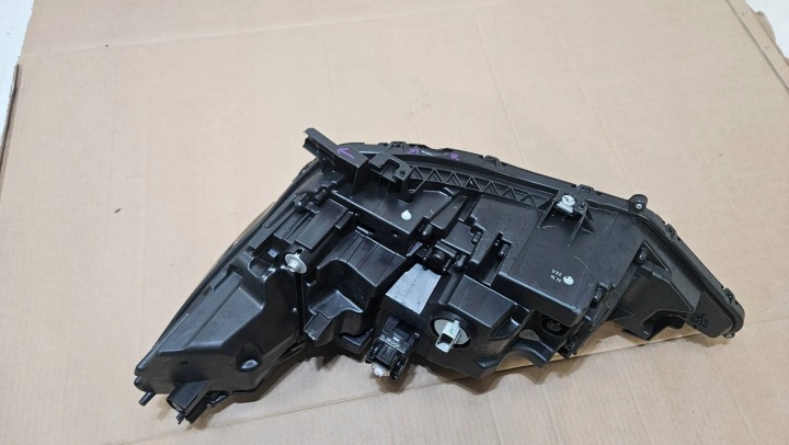 PHARE AVANT AVANT DROITE HONDA HRV HR-V STANLEY W6500