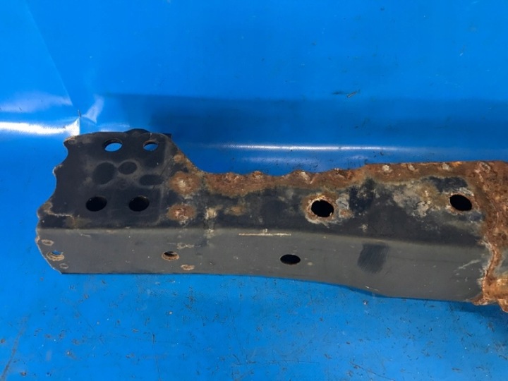 POUTRE SOUS RADIATEURS 5710447020 TOYOTA PRIUS PLUS 11-14