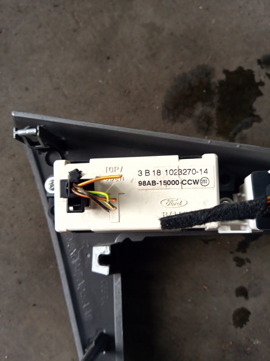 CHÂSSIS CONSOLES AVEC PRZELACZNIKAMI 2M5XA047A04AAW 98AB15000CCW 98AB186419