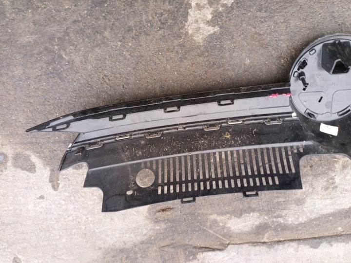 VW GOLF 8 VIII LIFT 5H0 CALANDRE GRILLE CHÂSSIS CHROME 5H0853655N