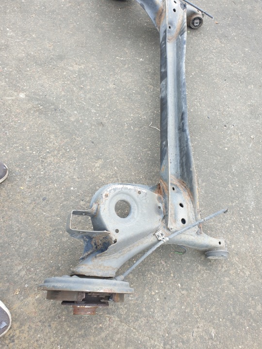 CHÂSSIS POUTRE ARRIÈRE AXE SUSPENSIONS ARRIÈRE SEAT MII VW UP