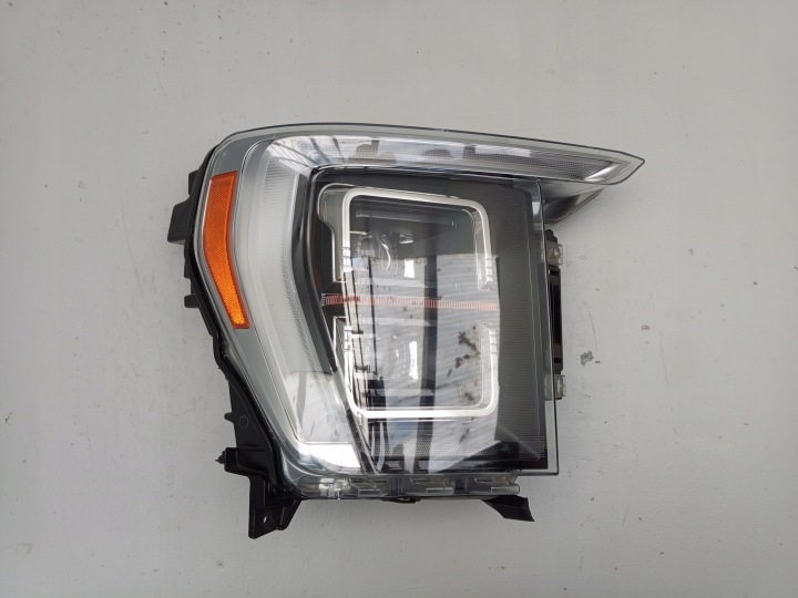 FORD F150 2021- PHARE LED AVANT DROITE DROIT AVANT ML34-13E016-AK ÷