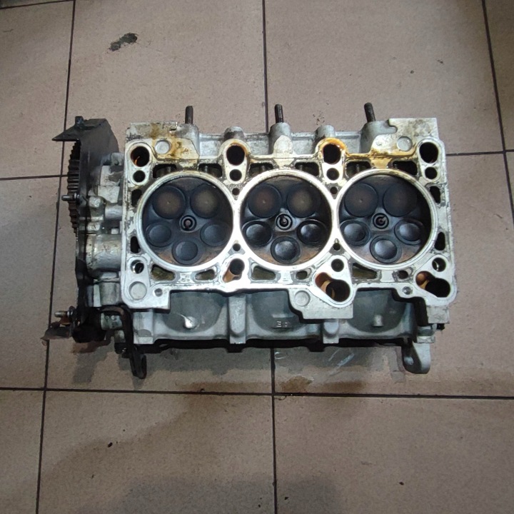 CULASSE GAUCHE AUDI A6 C5 2.7 BT BI TURBO
