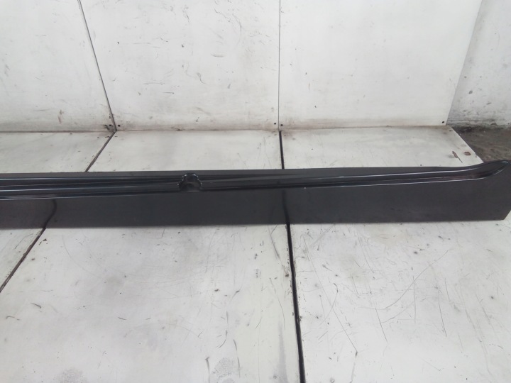 K871 SEUIL GAUCHE BMW F10 SOPHISTOGRAU 7237077