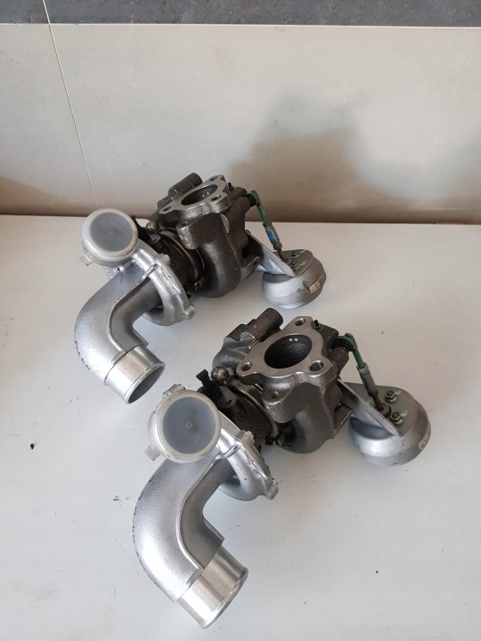 NEUF TURBOCOMPRESSEUR AVENSIS RAV4 17201-0R071