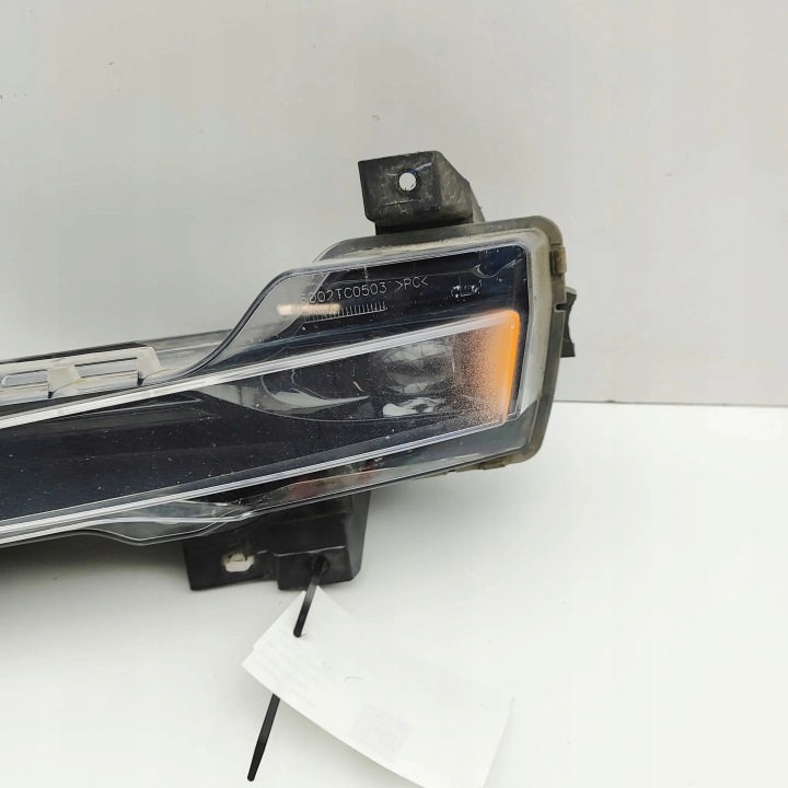PHARES ANTIBROUILLARD GAUCHE AVANT TESLA MODÈLE 3 107739500C 35971795 192KW 2018