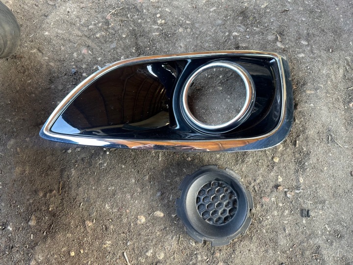 HYUNDAI IX35 1 I 09-15R GRILLE CALANDRE PARE-CHOCS DROIT AVANT DROITE