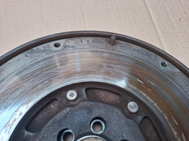VOLANT BIMASSE PASSAT B5 A4 B5 A6 C5 1.9 TDI 6B 038105266K 038105266AC