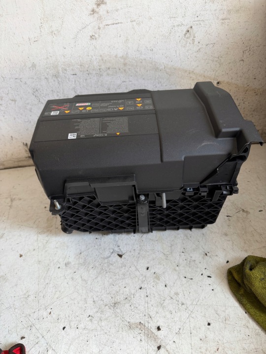 RENAULT TRAFIC III IV LIFT CHÂSSIS BATTERIE PROTECTION 244465684R 244971649R