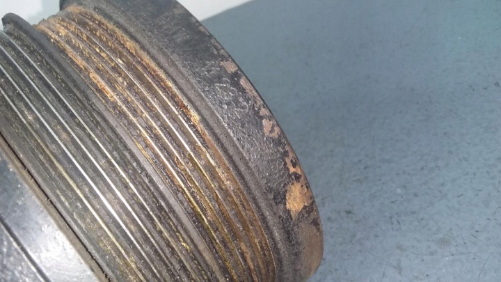 BMW E39 2.5D KOLO POULIE ARBRE VILEBREQUIN 2247890