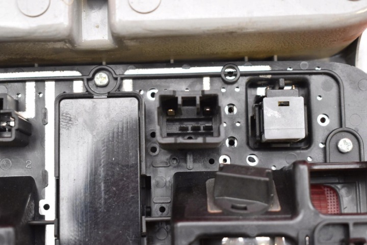 AMPOULE ÉCLAIRAGE INTÉRIEUR AVANT 92820-2EXXX KIA SPORTAGE 2 II 04-08