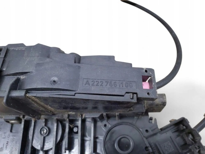 SERRURE GAUCHES AVANT PORTES MERCEDES-BENZ AVEC (W221) A2227661100 4.7L