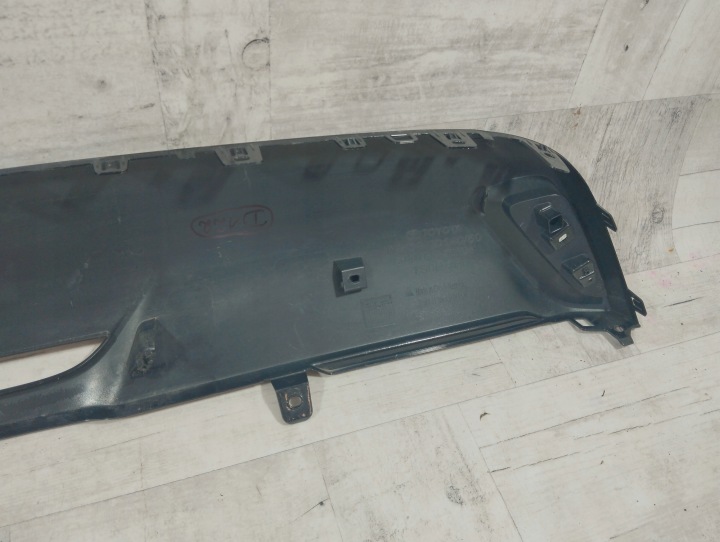 TOYOTA YARIS IV DOUBLURE SPOILER PARE-CHOCS ARRIÈRE ARRIÈRE 52453-0D140