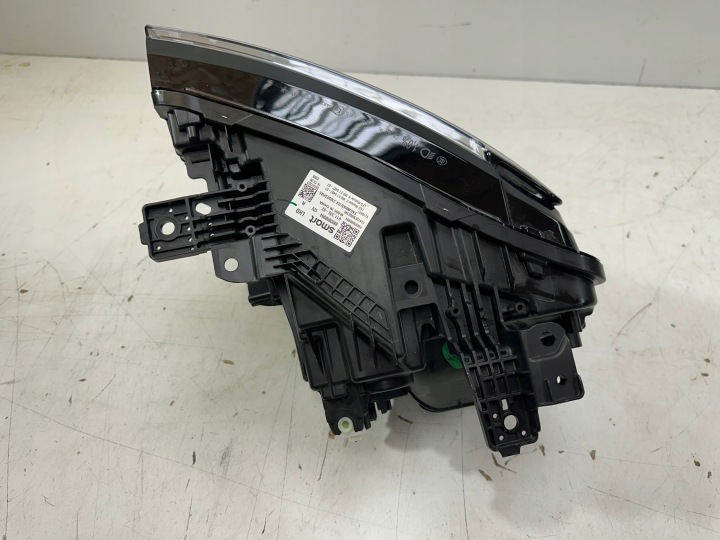PHARE AVANT DROITE SMART OE LED EUROPÉENNE