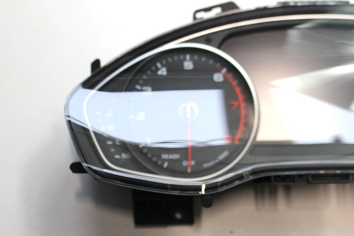 AUDI A4 TABLEAU DE BORD TABLEAUX DE BORD ESSENCE 8W5920770 8W5920770A COMPTEUR COMPTEUR 8W5 920