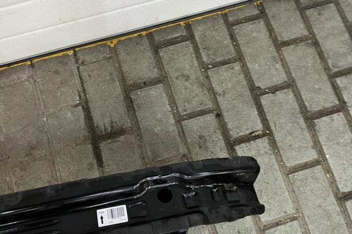 POUTRE PARE-CHOCS ARRIÈRE MERCEDES-BENZ GLC (X253, C253) A2536102101 DIESEL 2018