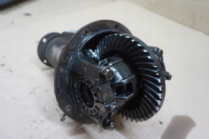 SUZUKI VITARA PONT DIFFÉRENTIEL ARRIÈRE ARRIÈRE CULASSE 41/8 5,125 1,6 8V 88-95R