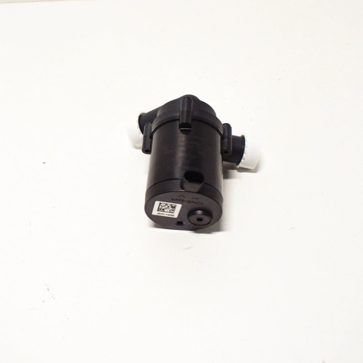 AUDI A3 8PA AUXILIAIRE POMPE À EAU REFROIDISSEMENT 5Q0965561E 2013