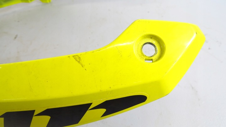 E529 SUZUKI DL 250 V-STROM NOSEK DÉFLECTEUR D'AIR PROTECTION CASQUETTE AILE