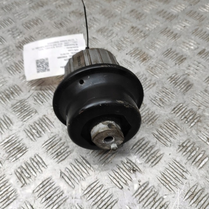 LEXUS IS II GSE2_, ALE2_, USE2_ DROITE COUSSIN MOTEUR 2005 12361-31100
