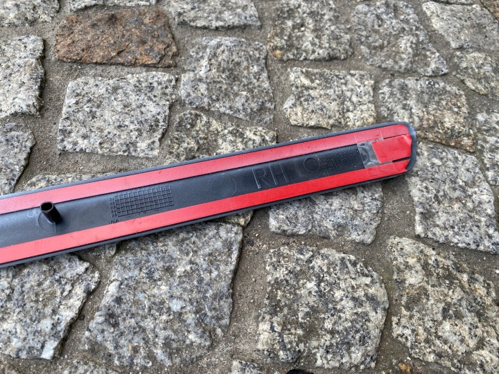 OPEL MERIVA A MOULURE PORTES DROITE ARRIÈRE 93318772 ORIGINAL