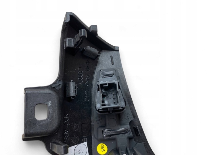 AUDI Q7 4M CHÂSSIS BOÎTE À GANTS 4M2853242B