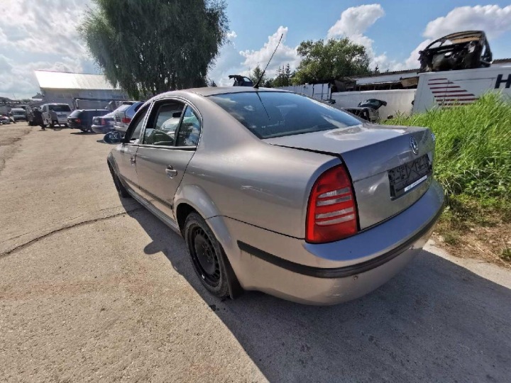 SKODA SUPERB MOTEUR BOUCHONS RÉCHAUFFEURS 2007 2.0L 0132801148 0132801148, 250