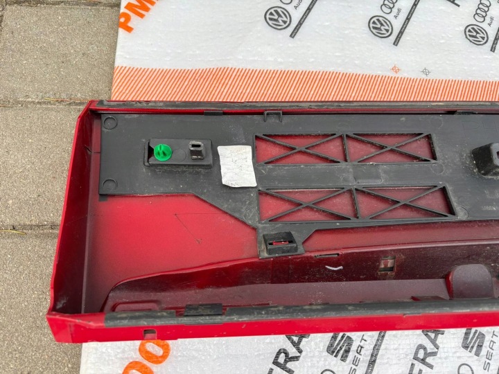 SEAT ATECA MOULURE PORTES DROITE AVANT 575854940