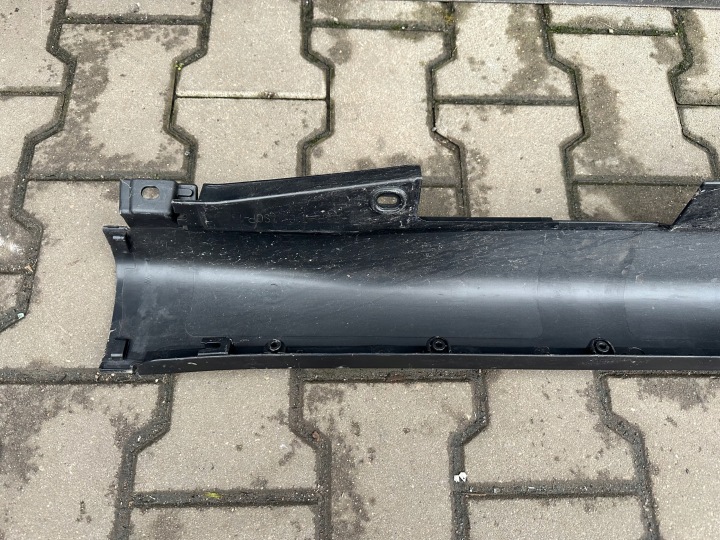 TOYOTA VERSO II MOULURE SEUIL DROITE 75851-0F010