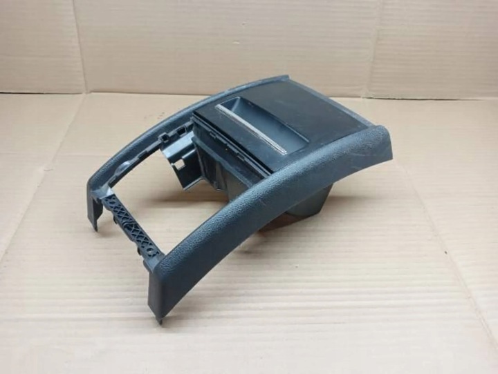CHÂSSIS BOÎTE À GANTS TUNNELS SKODA SUPERB II 3T0857289A
