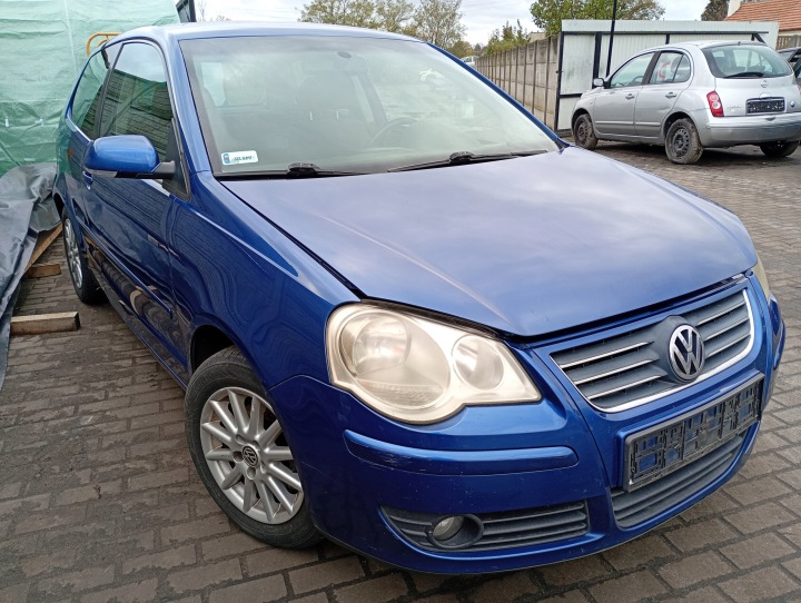 VW POLO N9 9N 01-08 AILE DROIT AVANT AVANT CODE VERNIS LA5K