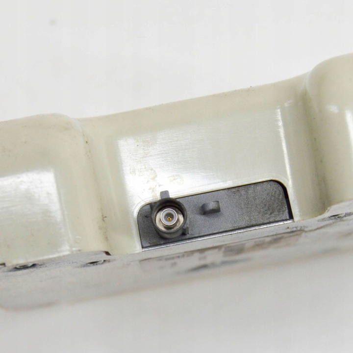 BMW 6 F12 F13 2013 AMPLIFICATEUR ANTENNES