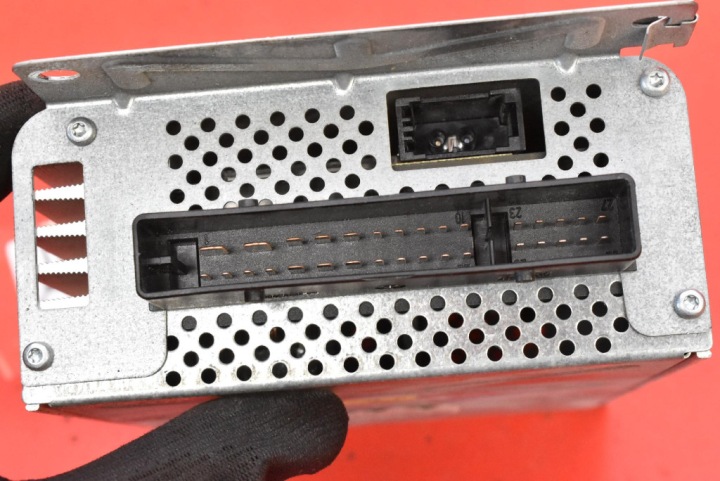 AMPLIFICATEUR RADIO 4L0035223 AUDI Q7 4L 05-09