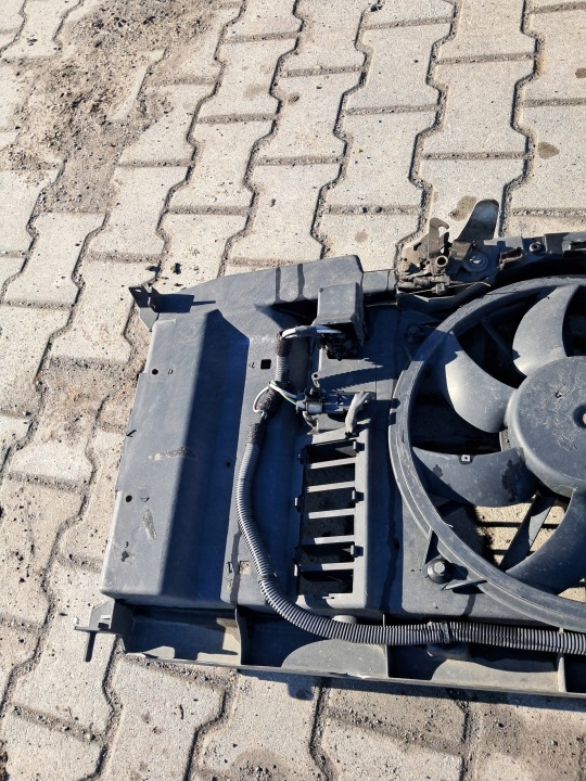 COURROIE AVANT VENTILATEUR PEUGEOT 307 2.0 HDI 9652946080