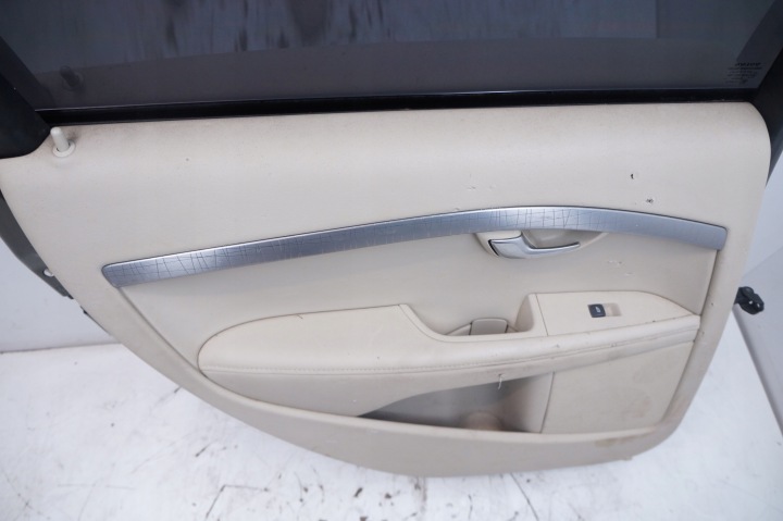 VOLVO XC70 II PORTES ARRIÈRE GAUCHE ARRIÈRE GAUCHE 493-16