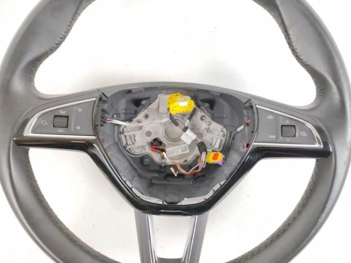 VOLANT SKODA OCTAVIA I (1U2) 5E0419091CF 1.5L GASOLINE 2020
