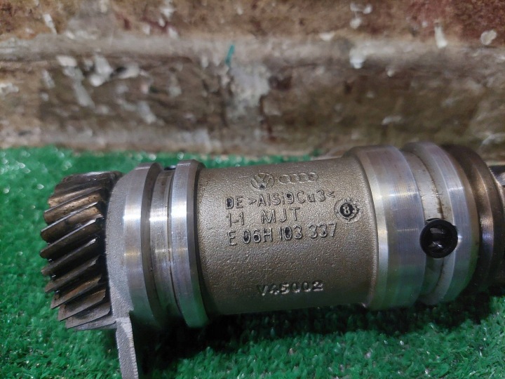 ARBRE ÉQUILIBRAGE 06H103337 /06H103331 AUDI A5 2.0 CDN